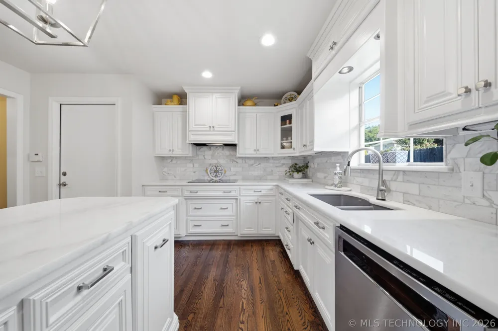 7911 S Hudson Avenue Tulsa, OK 74136