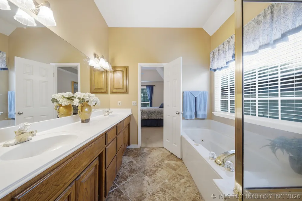 7911 S Hudson Avenue Tulsa, OK 74136