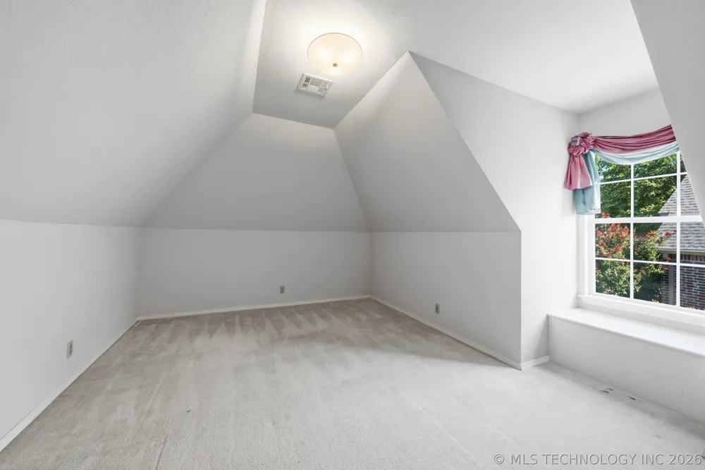 7911 S Hudson Avenue Tulsa, OK 74136