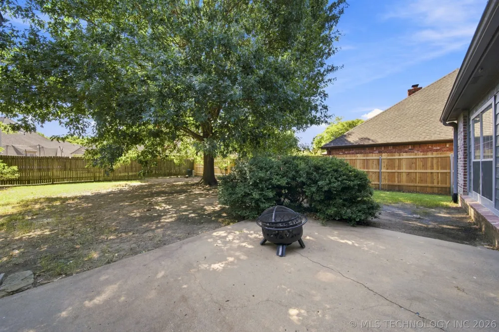 7911 S Hudson Avenue Tulsa, OK 74136