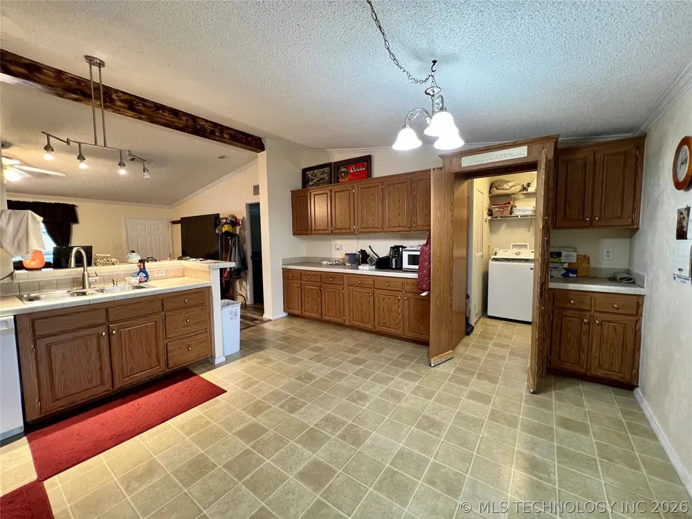 8150 Peaceful Lane Kingston, OK 73439