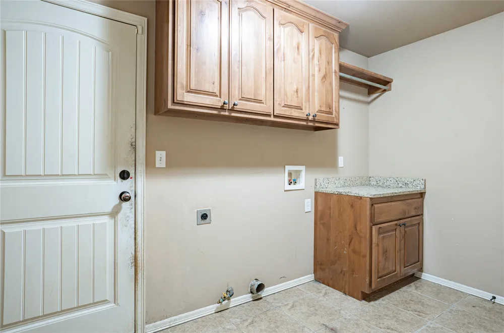 8417 76 EastAvenue Owasso, OK 74055