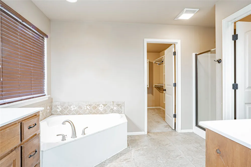 8417 76 EastAvenue Owasso, OK 74055