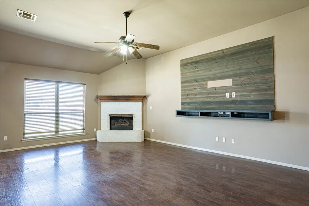 8417 76 EastAvenue Owasso, OK 74055