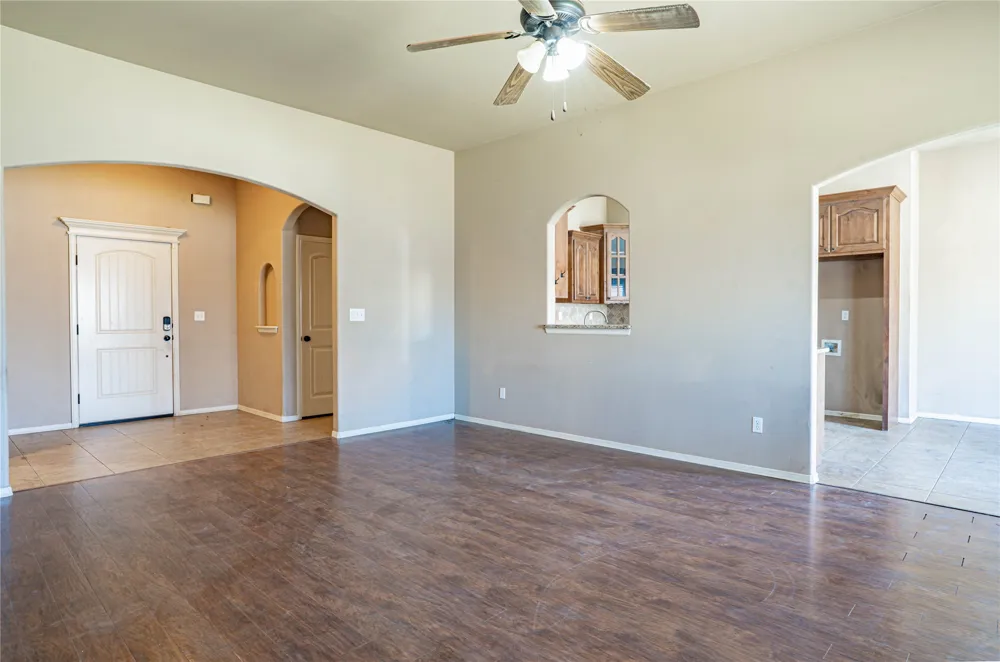 8417 76 EastAvenue Owasso, OK 74055