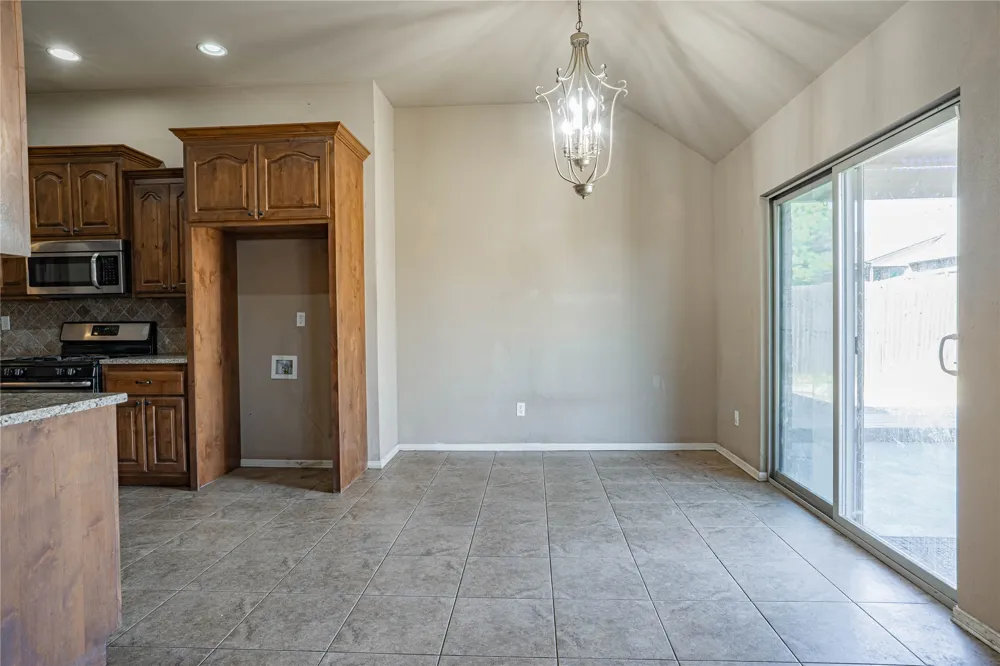 8417 76 EastAvenue Owasso, OK 74055