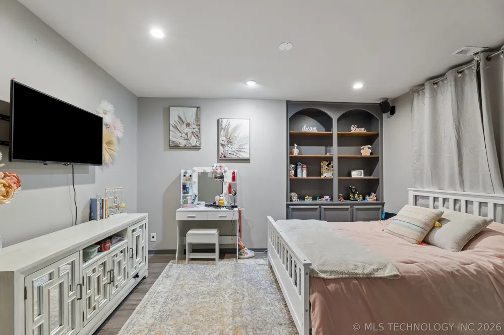6905 S Knoxville Place Tulsa, OK 74136