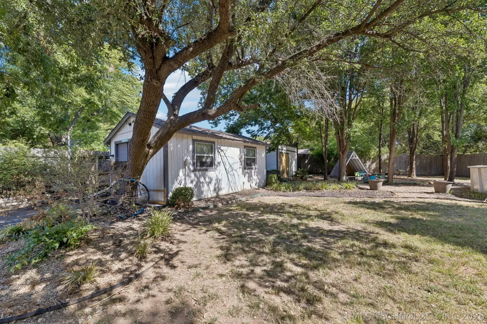 6905 S Knoxville Place Tulsa, OK 74136