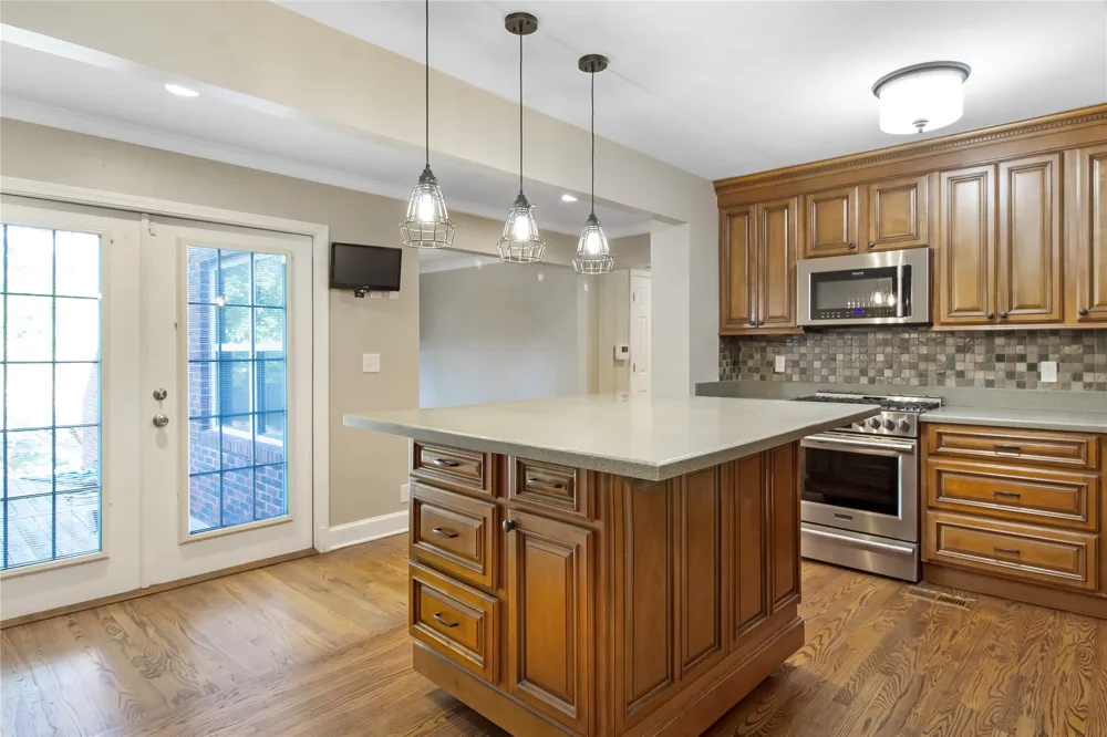 1440 S Marion Avenue Tulsa, OK 74112