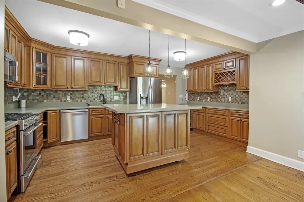 1440 S Marion Avenue Tulsa, OK 74112