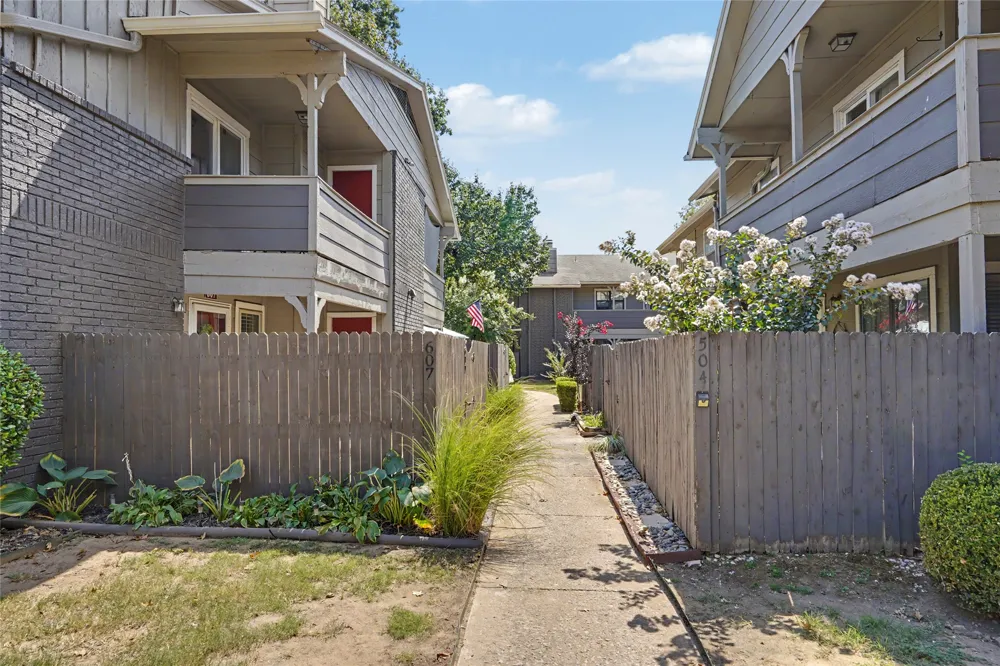 9023 S Delaware Avenue #607 Tulsa, OK 74137
