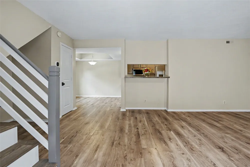 9023 S Delaware Avenue #607 Tulsa, OK 74137