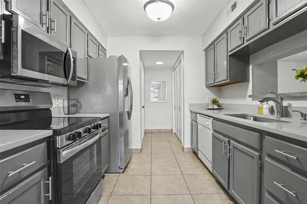 9023 S Delaware Avenue #607 Tulsa, OK 74137