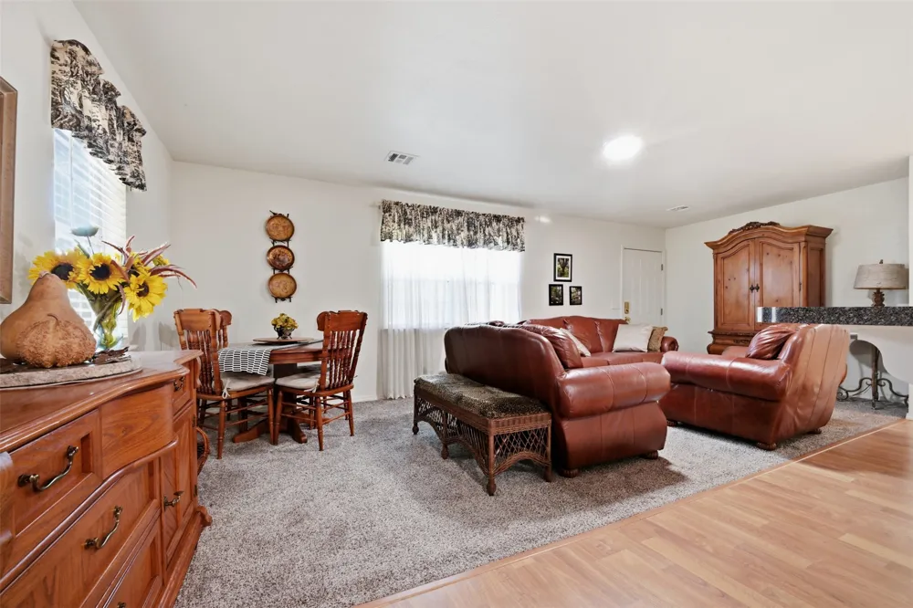 660 Olive Street Stratford, OK 74872