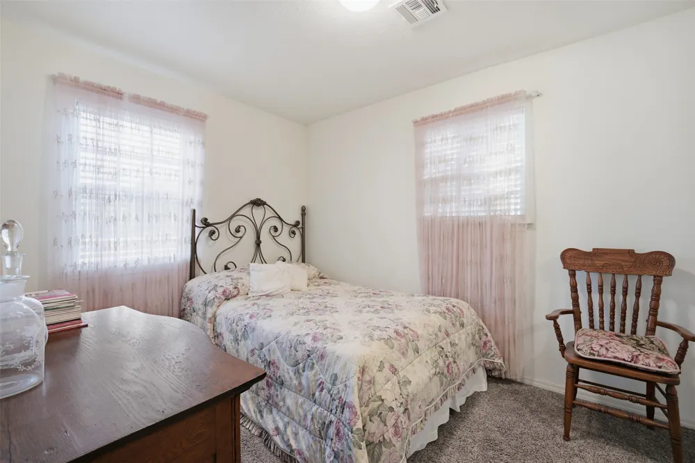 660 Olive Street Stratford, OK 74872