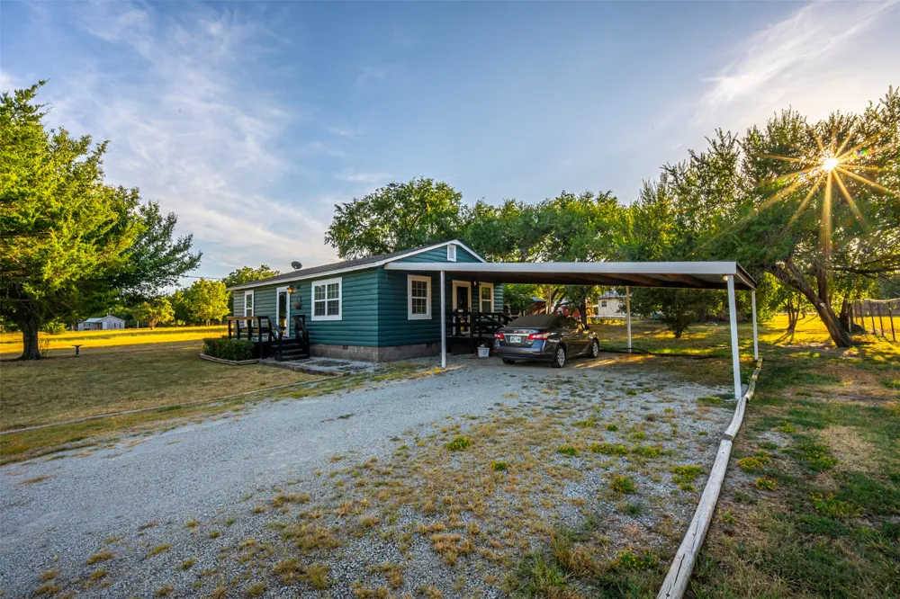 660 Olive Street Stratford, OK 74872