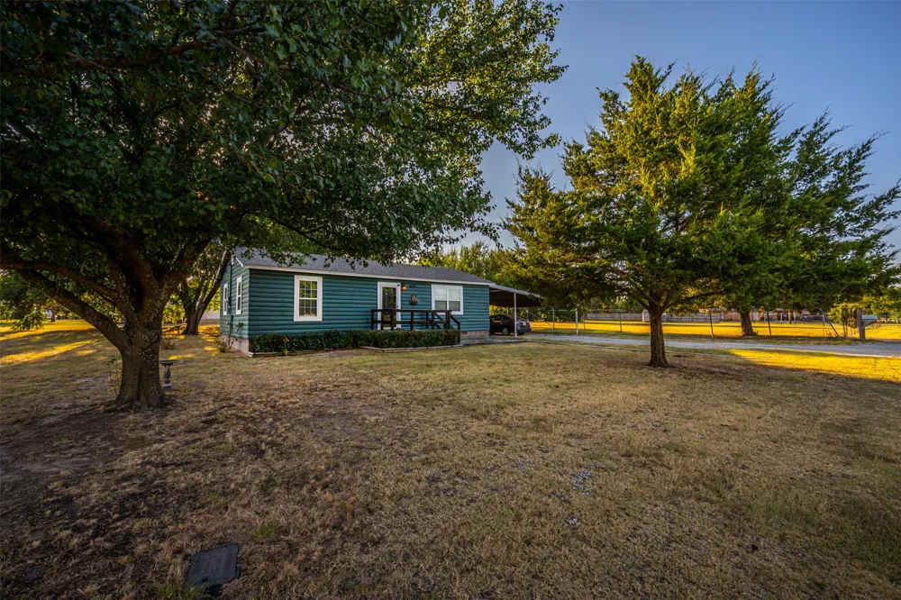 660 Olive Street Stratford, OK 74872