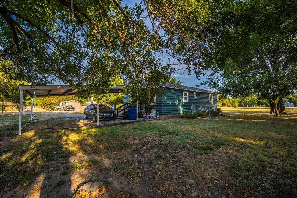 660 Olive Street Stratford, OK 74872