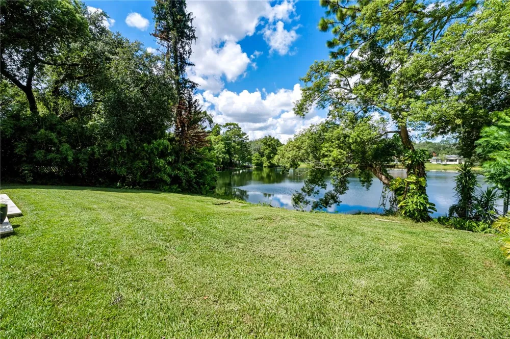 255 WOOD LAKE DRIVE Maitland, FL 32751
