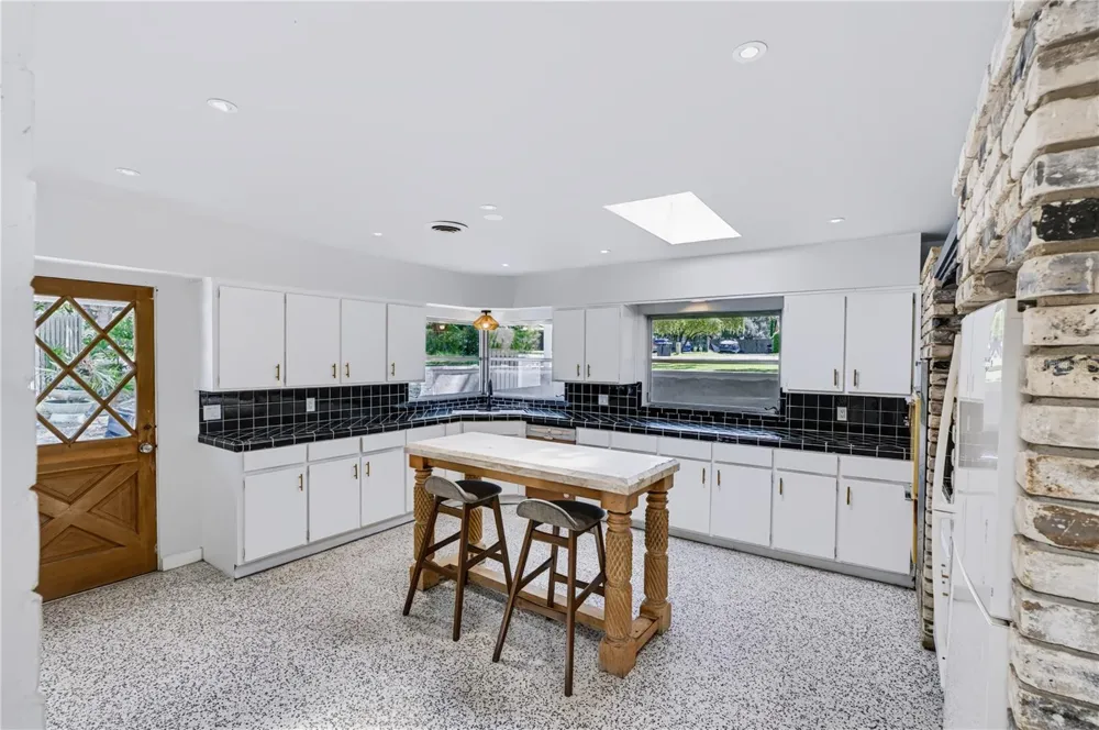 255 WOOD LAKE DRIVE Maitland, FL 32751