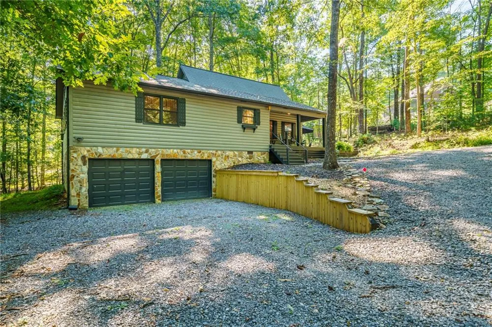 31 Highland Hammock Drive Drive Blue Ridge, GA 30513