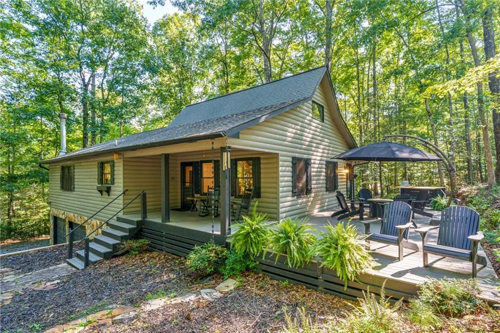 31 Highland Hammock Drive Drive Blue Ridge, GA 30513