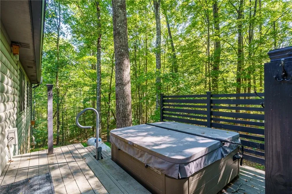 31 Highland Hammock Drive Drive Blue Ridge, GA 30513