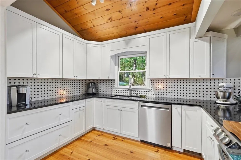 31 Highland Hammock Drive Drive Blue Ridge, GA 30513