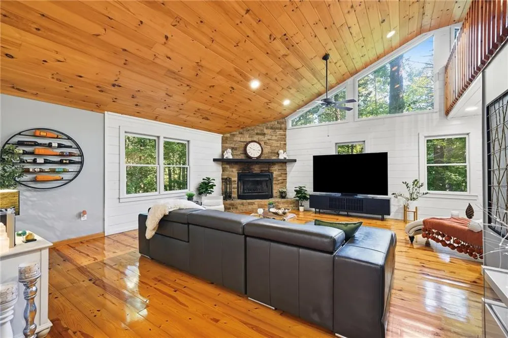 31 Highland Hammock Drive Drive Blue Ridge, GA 30513