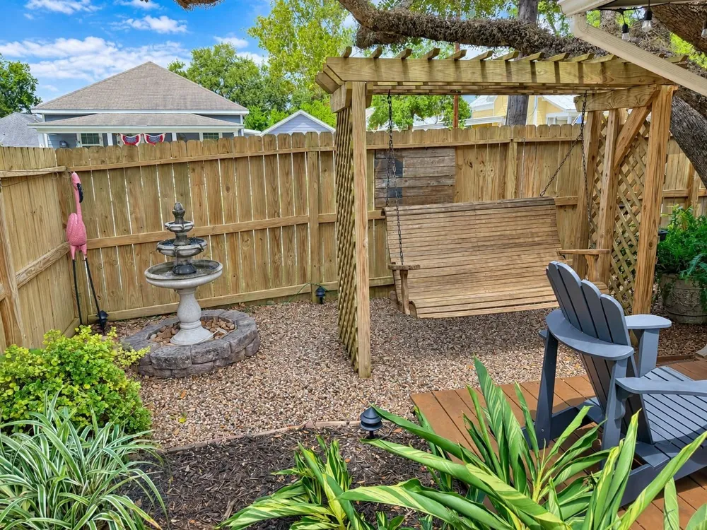 415 Avenue D Humble, TX 77338