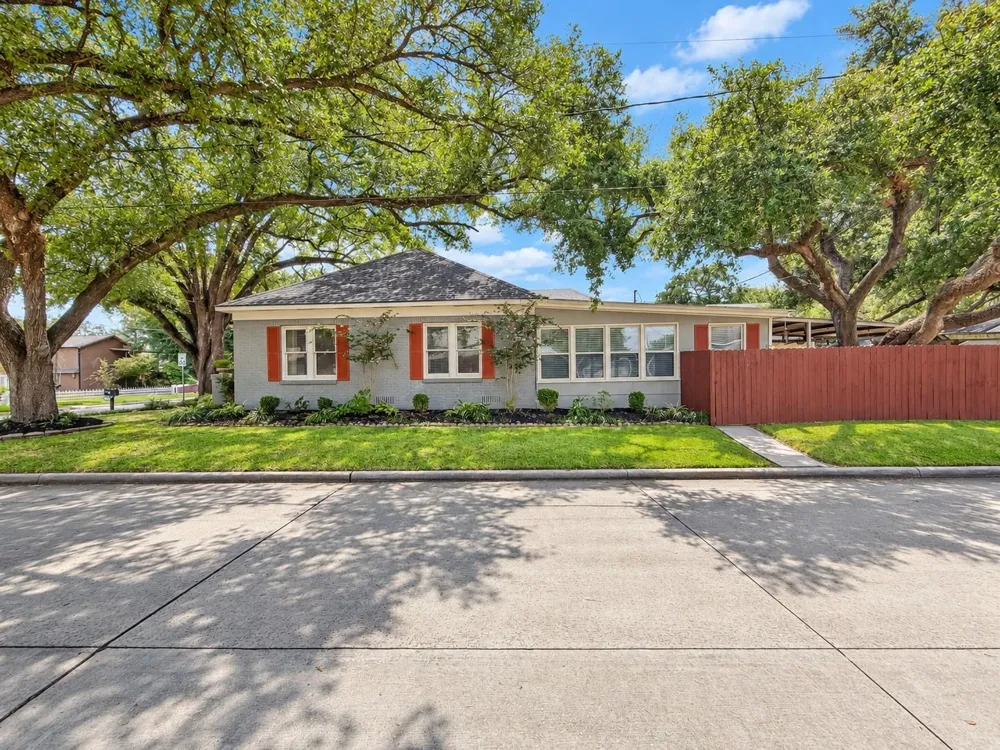 415 Avenue D Humble, TX 77338