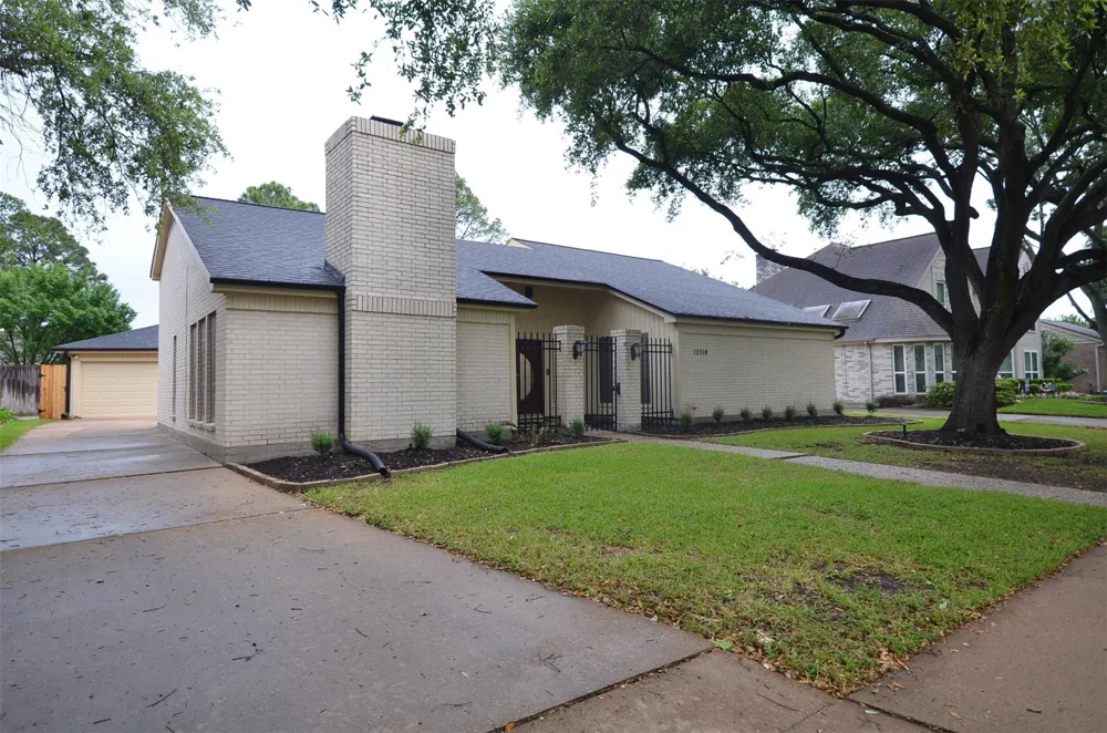 12310 Burgoyne Drive Houston, TX 77077
