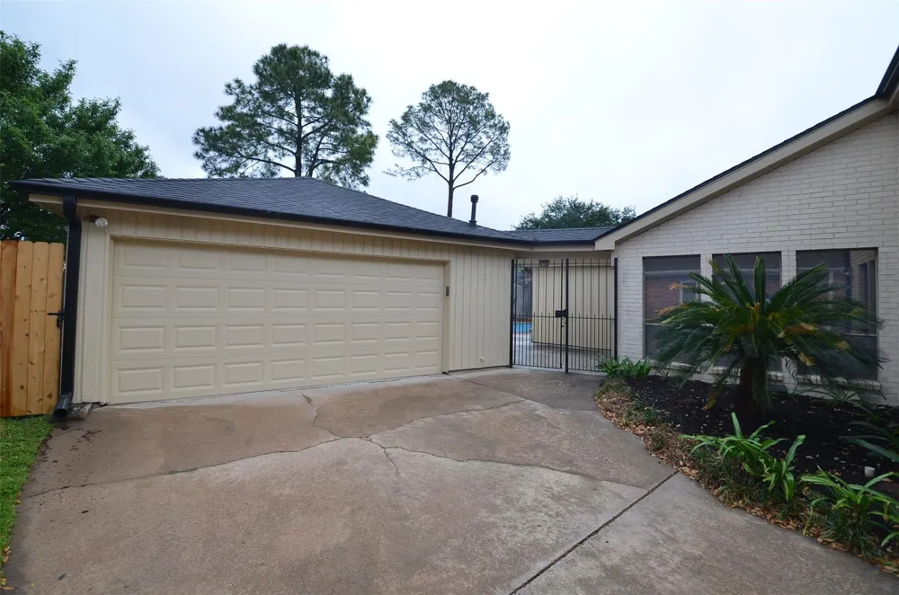 12310 Burgoyne Drive Houston, TX 77077