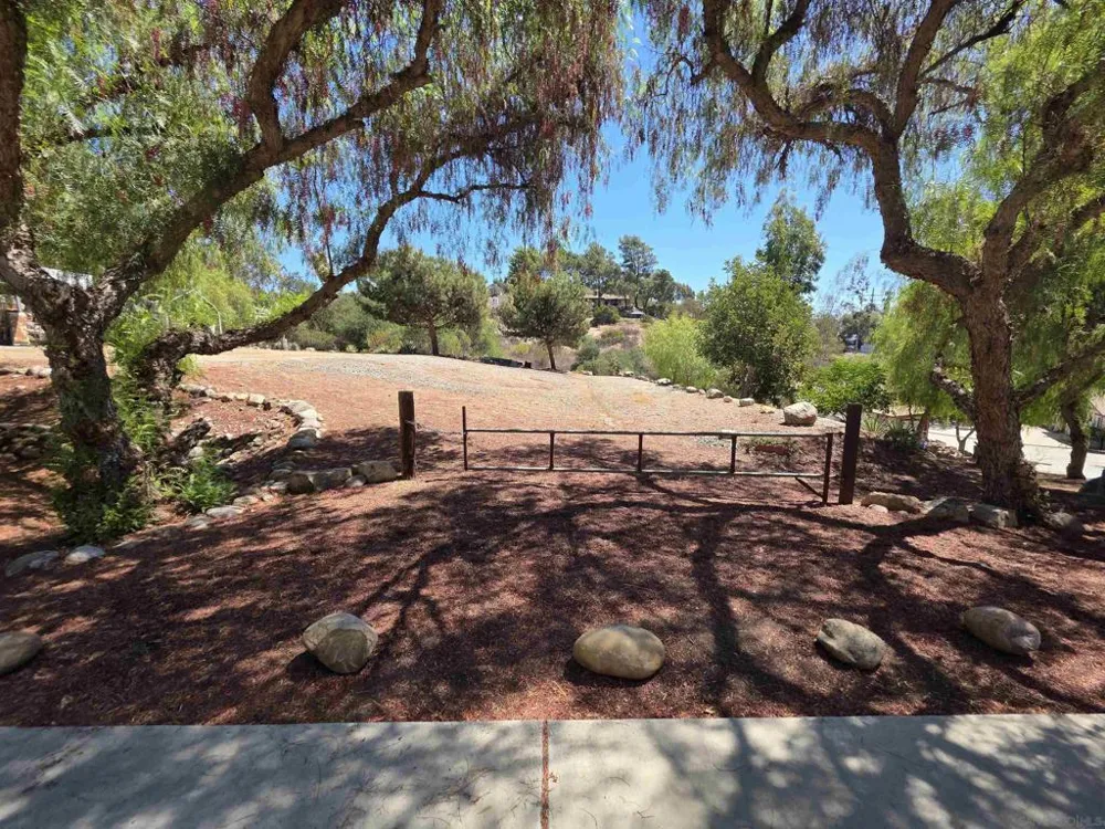 11355 Eucalyptus Hills Lakeside, CA 92040