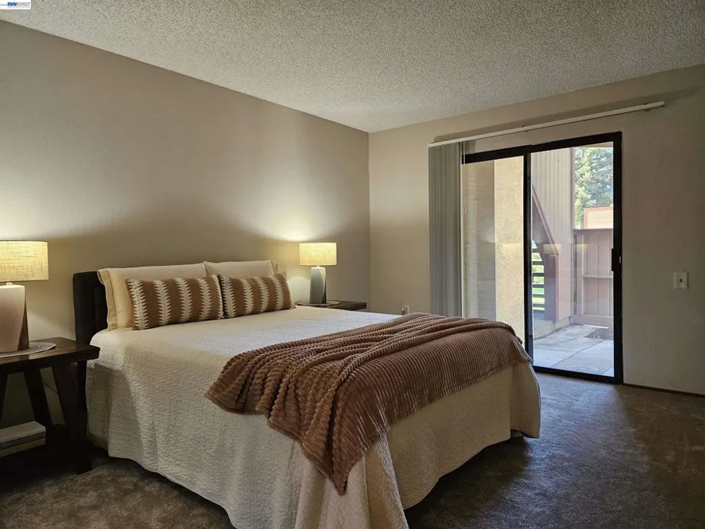 247 E Warren Cmn Fremont, CA 94539