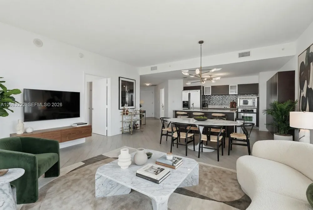1900 Bayshore Dr #1518 Miami, FL 33132