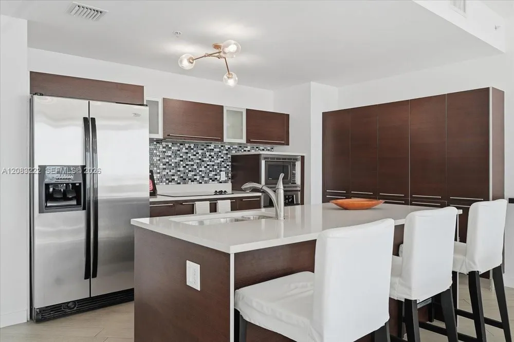 1900 Bayshore Dr #1518 Miami, FL 33132