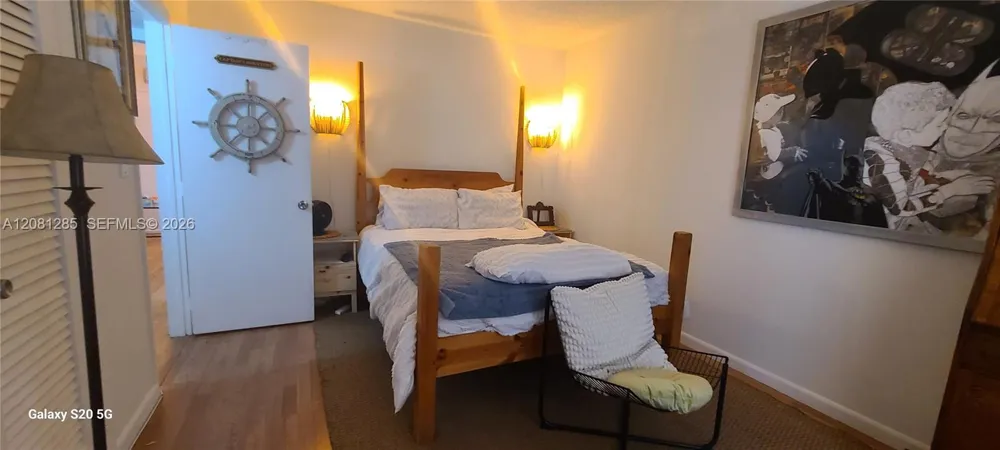 424 Riverside Dr #205 Pompano Beach, FL 33062