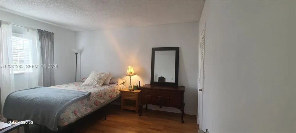 424 Riverside Dr #205 Pompano Beach, FL 33062