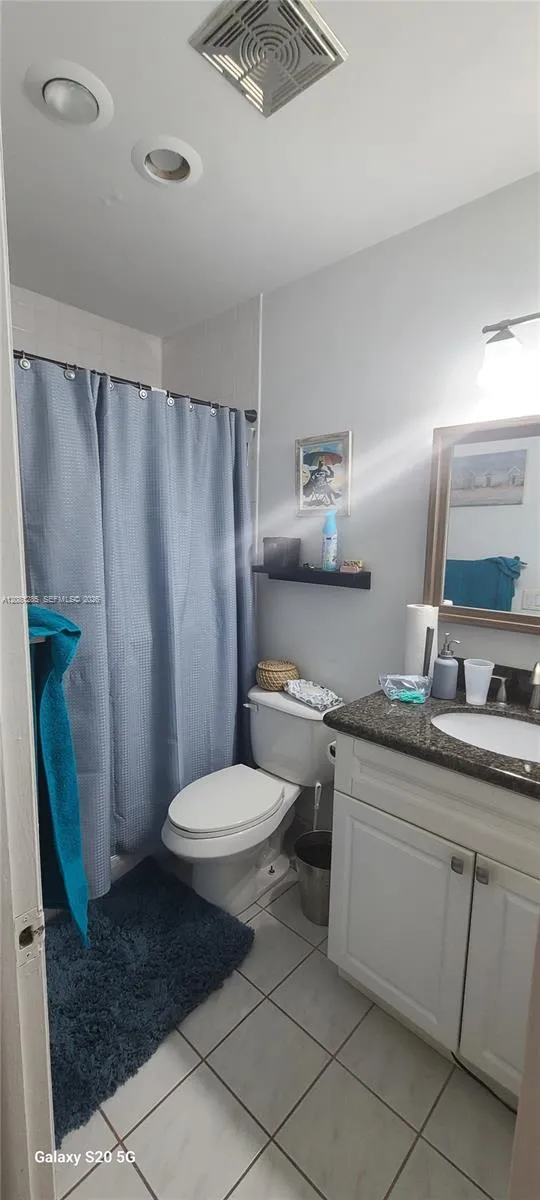424 Riverside Dr #205 Pompano Beach, FL 33062