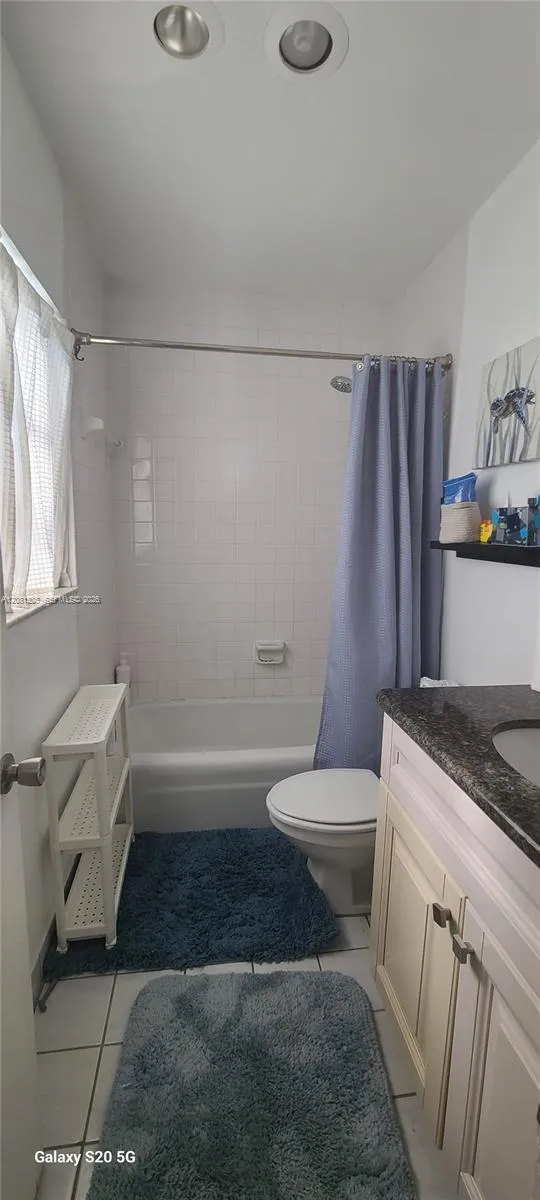 424 Riverside Dr #205 Pompano Beach, FL 33062