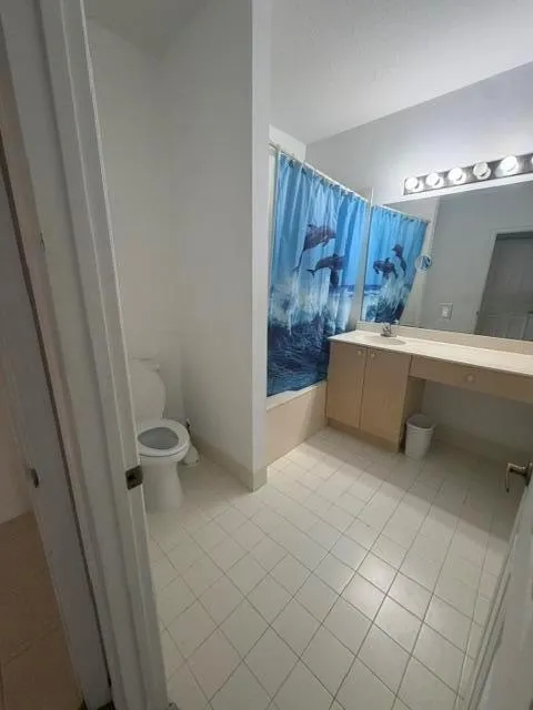 3569 S FOREST HILL BOULEVARD #106 Palm Springs, FL 33406
