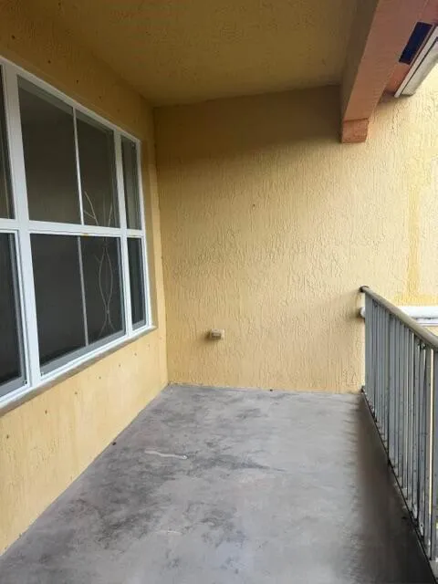 3569 S FOREST HILL BOULEVARD #106 Palm Springs, FL 33406