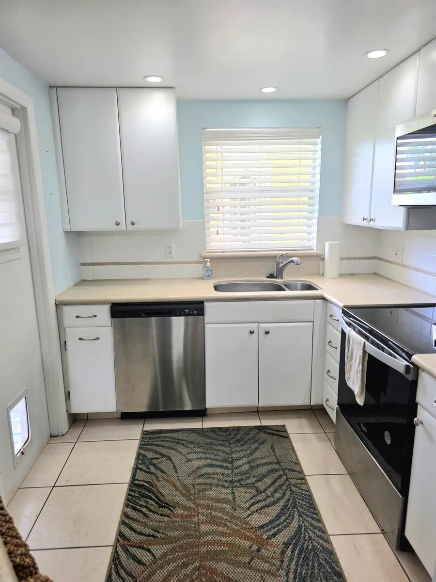 804 SE 7TH STREET #101 Deerfield Beach, FL 33441