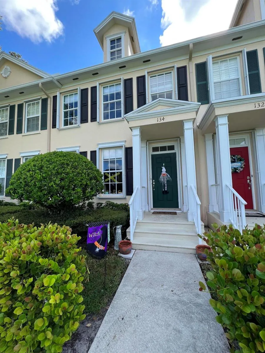 134 Wentworth Court Jupiter, FL 33458