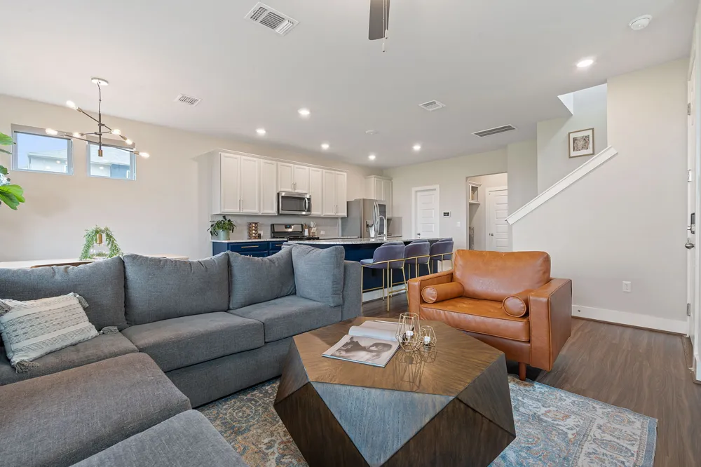 7120 Silver Star Lane Austin, TX 78744