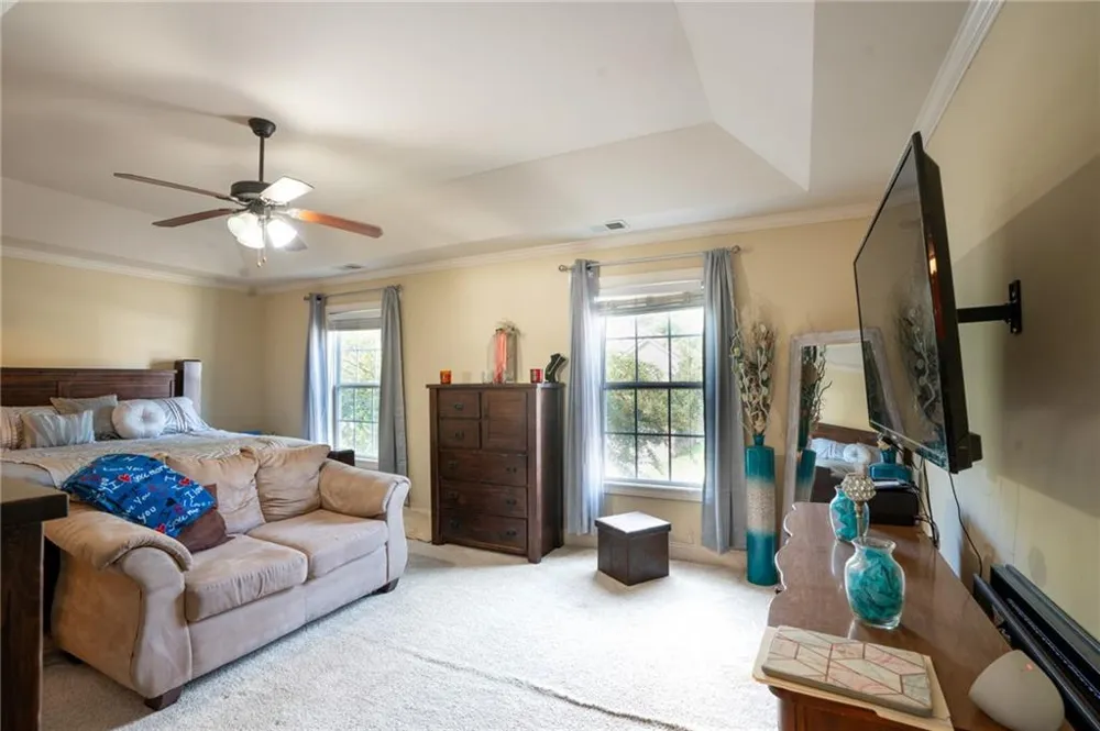 5664 Grande River Road Atlanta, GA 30349