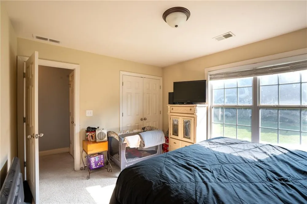 5664 Grande River Road Atlanta, GA 30349