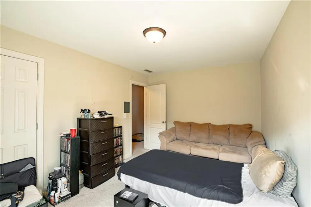 5664 Grande River Road Atlanta, GA 30349