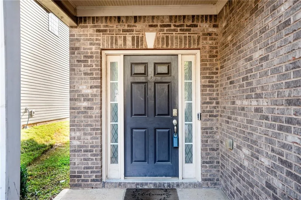 5664 Grande River Road Atlanta, GA 30349